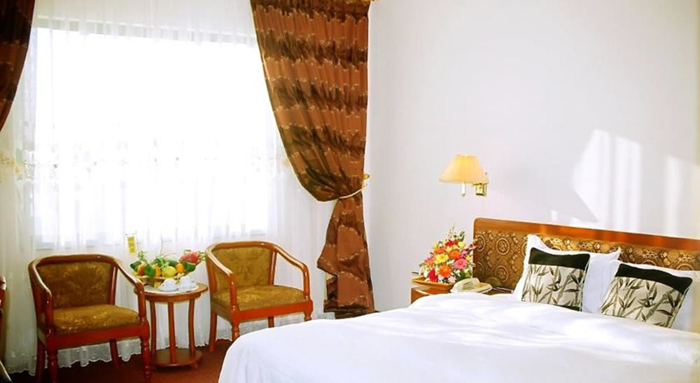 Central Hotel Quảng Ngãi Kültér fotó